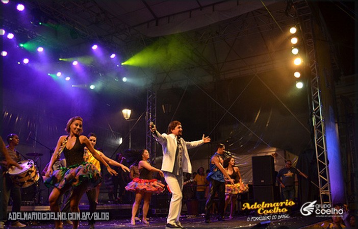 8-razões-para-contratar-o-show-de-Adelmário-Coelho